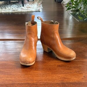 Swedish Hasbeens Tan Ankle Boots size 39